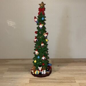 Christmas Tree Lights Up & Music Box Santa Claus Is Coming To Town